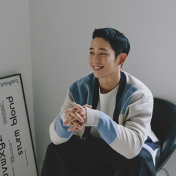 썸네일 이미지