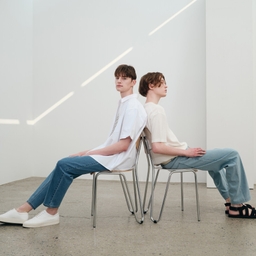 썸네일 이미지