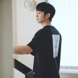 썸네일 이미지