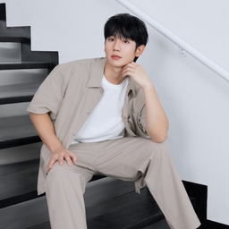 썸네일 이미지